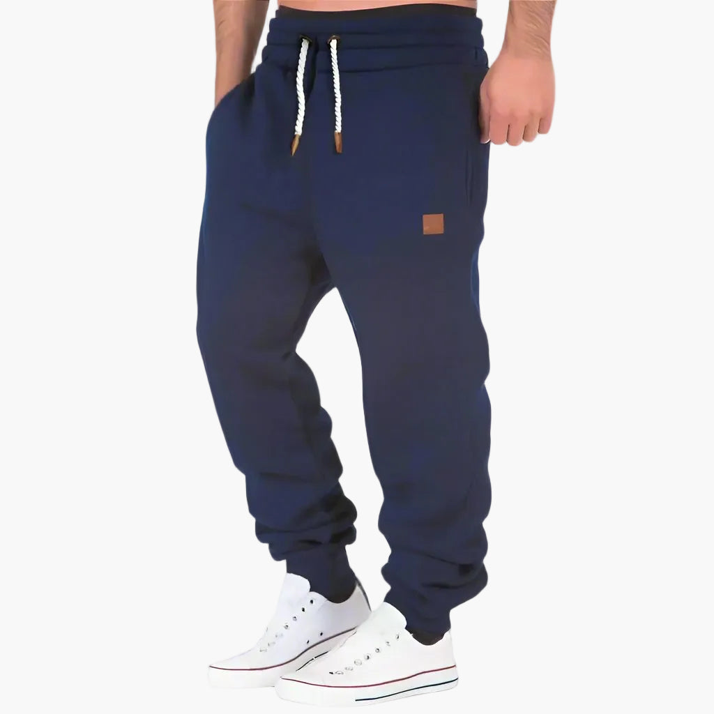 Herren Jogginghose im sportlichen Slim-Fit Design