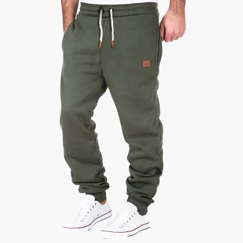 Herren Jogginghose im sportlichen Slim-Fit Design