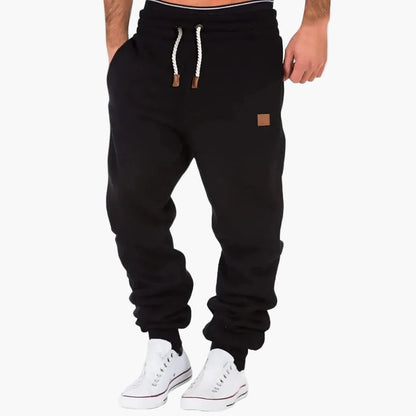 Herren Jogginghose im sportlichen Slim-Fit Design