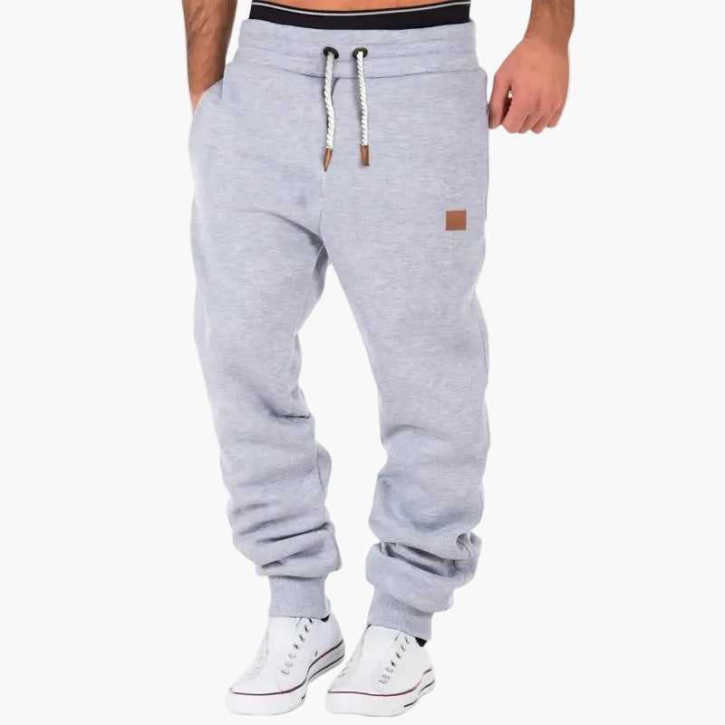 Herren Jogginghose im sportlichen Slim-Fit Design