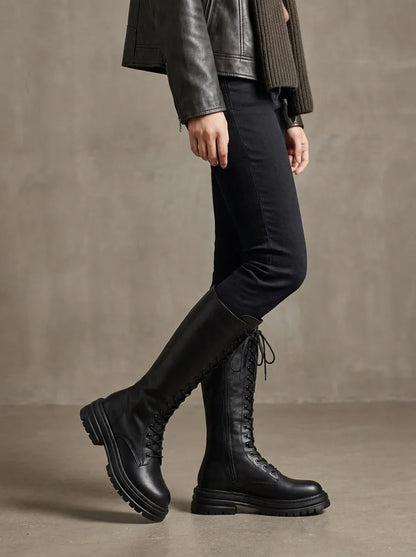 Schwarze kniehohe Schnürstiefel mit Profilsohle für Damen