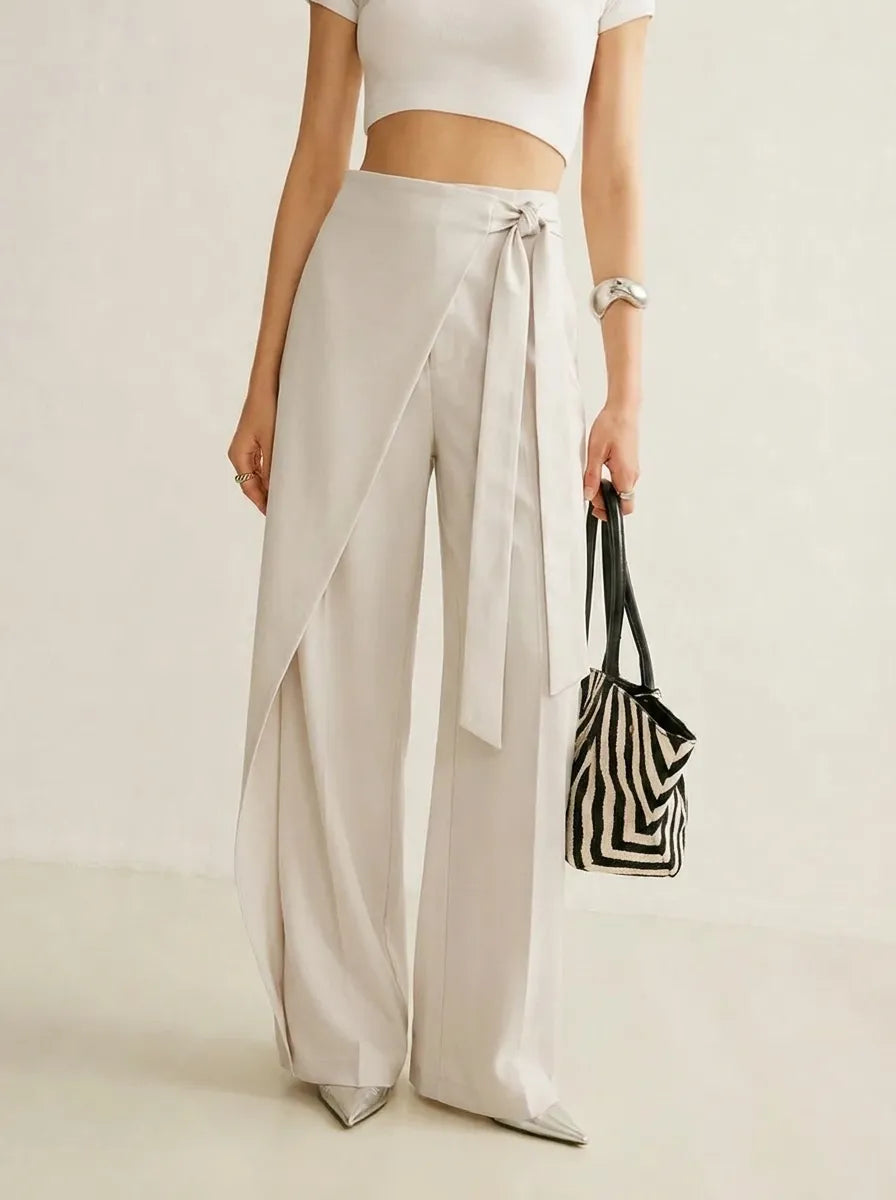 Damen Weite Hose mit Wickeldetail und Bindegürtel Apricot