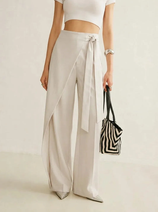 Damen Weite Hose mit Wickeldetail und Bindegürtel Apricot