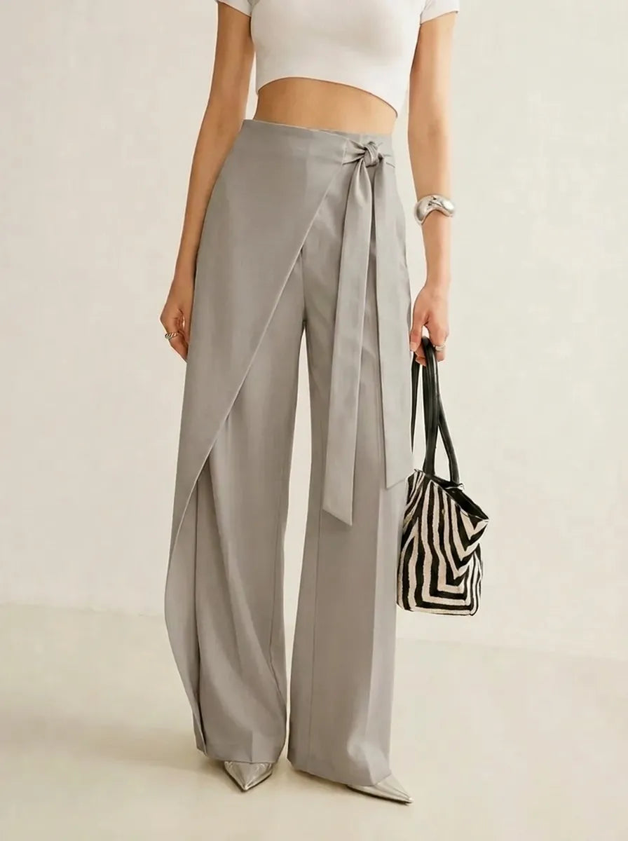Damen Weite Hose mit Wickeldetail und Bindegürtel Apricot