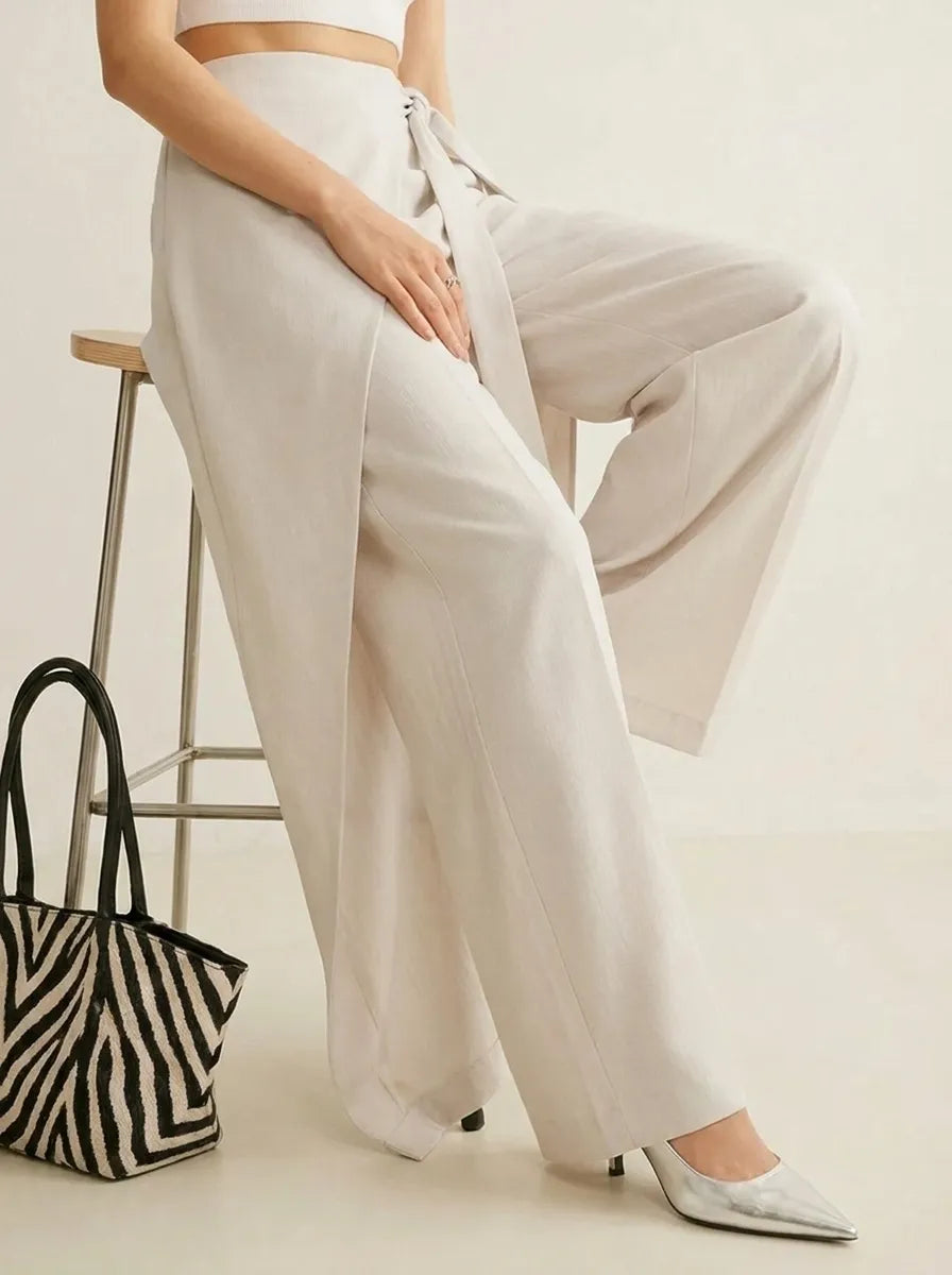 Damen Weite Hose mit Wickeldetail und Bindegürtel Apricot