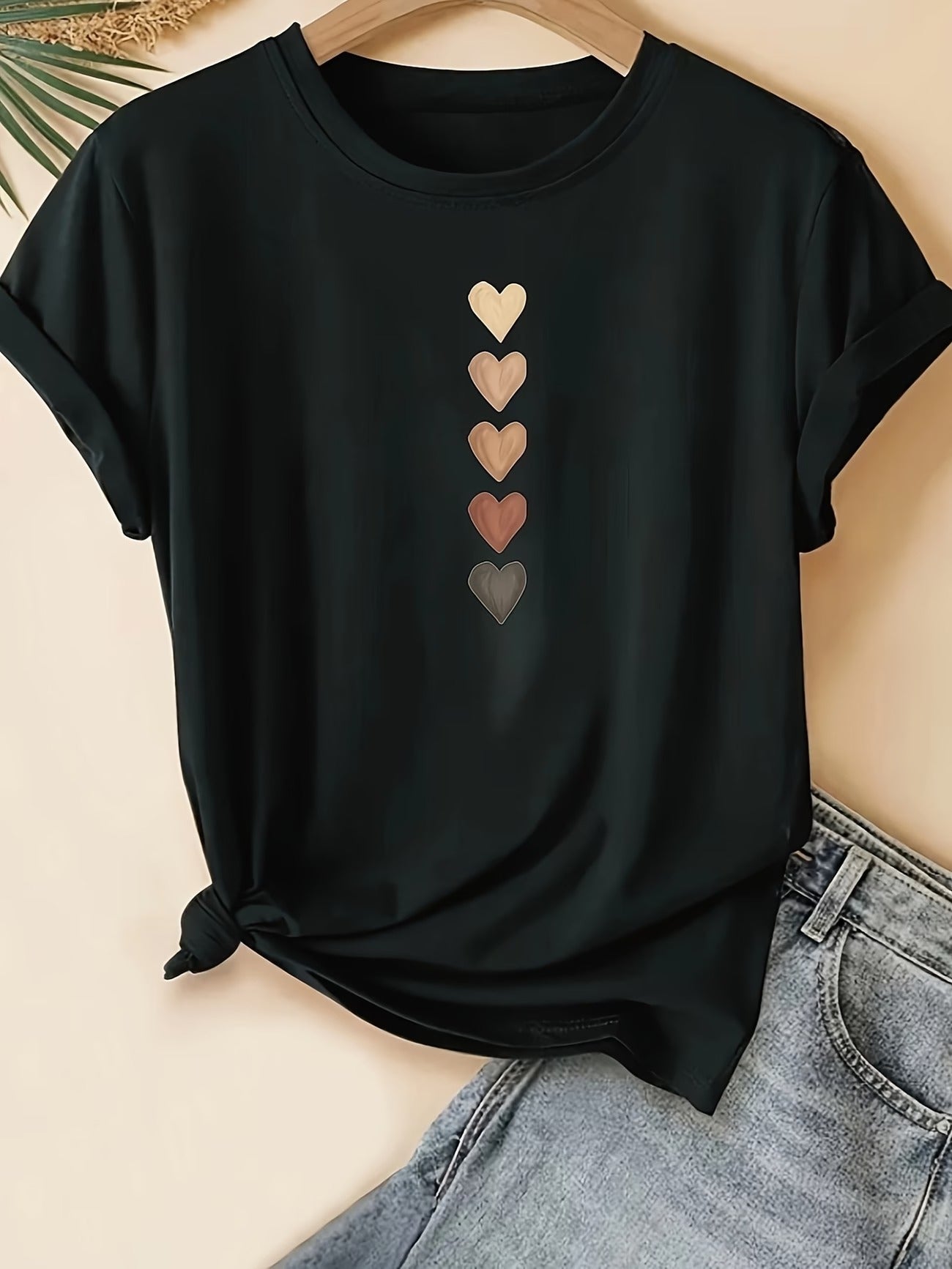 Damen T-Shirt mit Herzen-Print – Modisches Freizeitshirt mit Sommer-Style