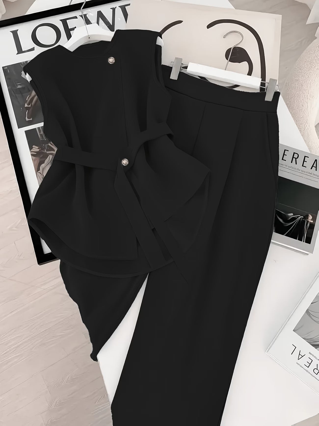 Damen Business Zweiteiler Set – Elegantes Asymmetrisches Top mit Gürtel und Weite Hose für Büro & Alltag