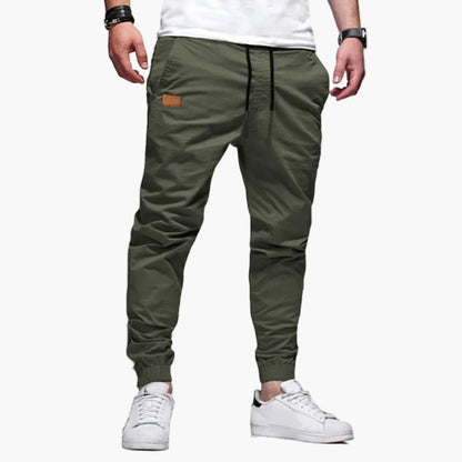 Herren Jogginghose im modernen Freizeit-Stil – Bequeme Sport- & Alltagshose