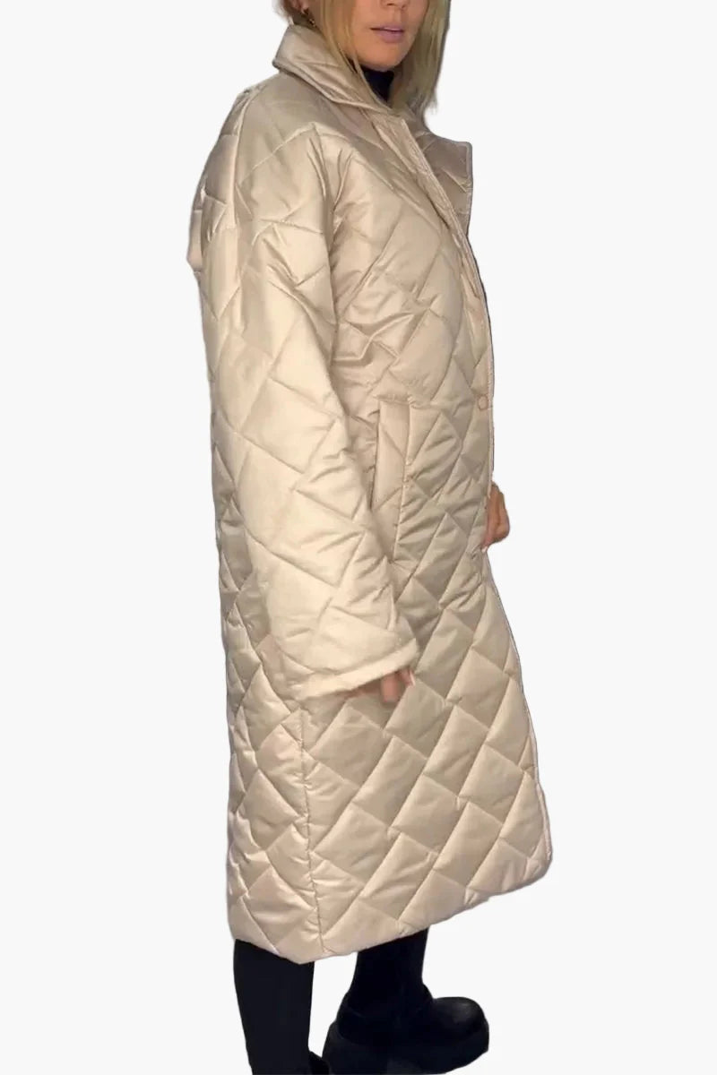 Damen Steppmantel im Wendedesign – Eleganter Wintermantel mit Leo-Print, modisch & warm für Alltag und Freizeit