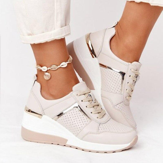 Damen Sneaker mit Keilabsatz und sportlich-elegantem Design