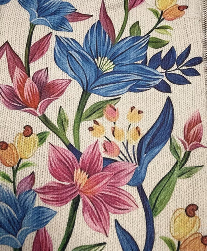 Damen Strickjacke mit Reißverschluss und buntem Blumenmuster